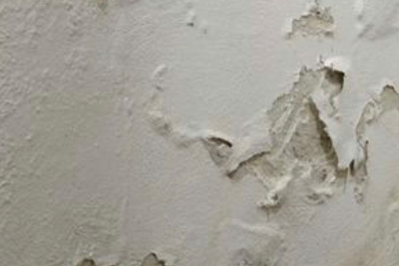 Von einem Wassserschaden angegriffene Wand
